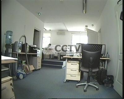 P5067SONYEFFIO700white
